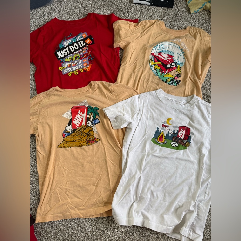 BUNDLE NIKE SHIRTS‼️